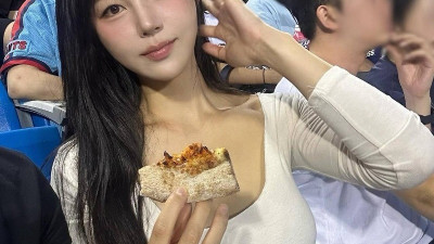 ㅇㅎ)지수빈 필라쌤 지리는 몸매